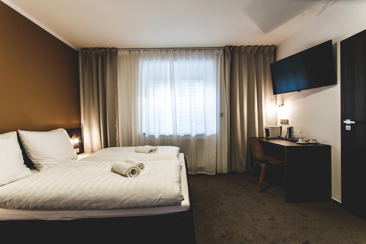 Silesia Residence Ostrava Kültér fotó A room at the hotel